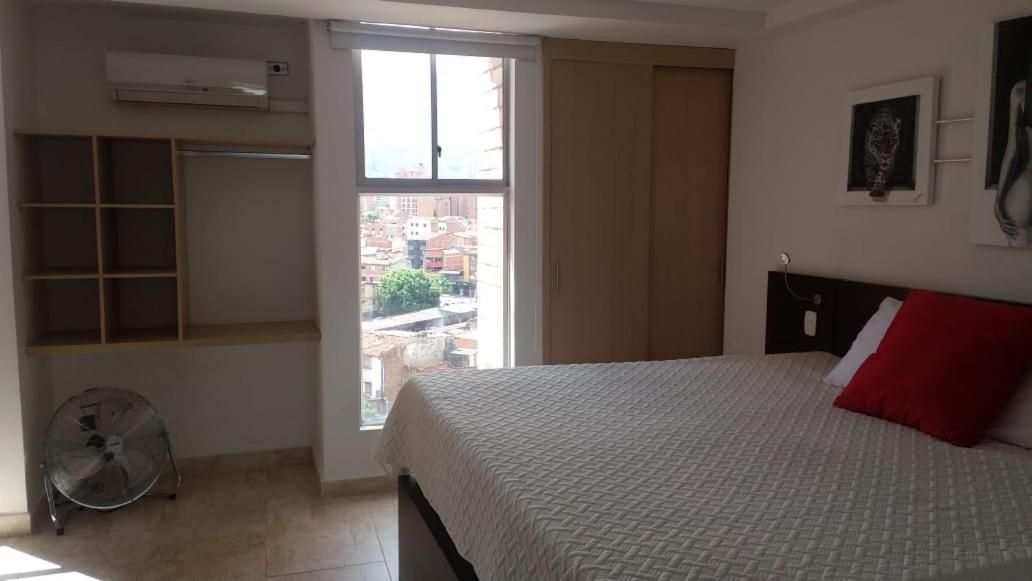 Apartasuites Av Меделин Екстериор снимка