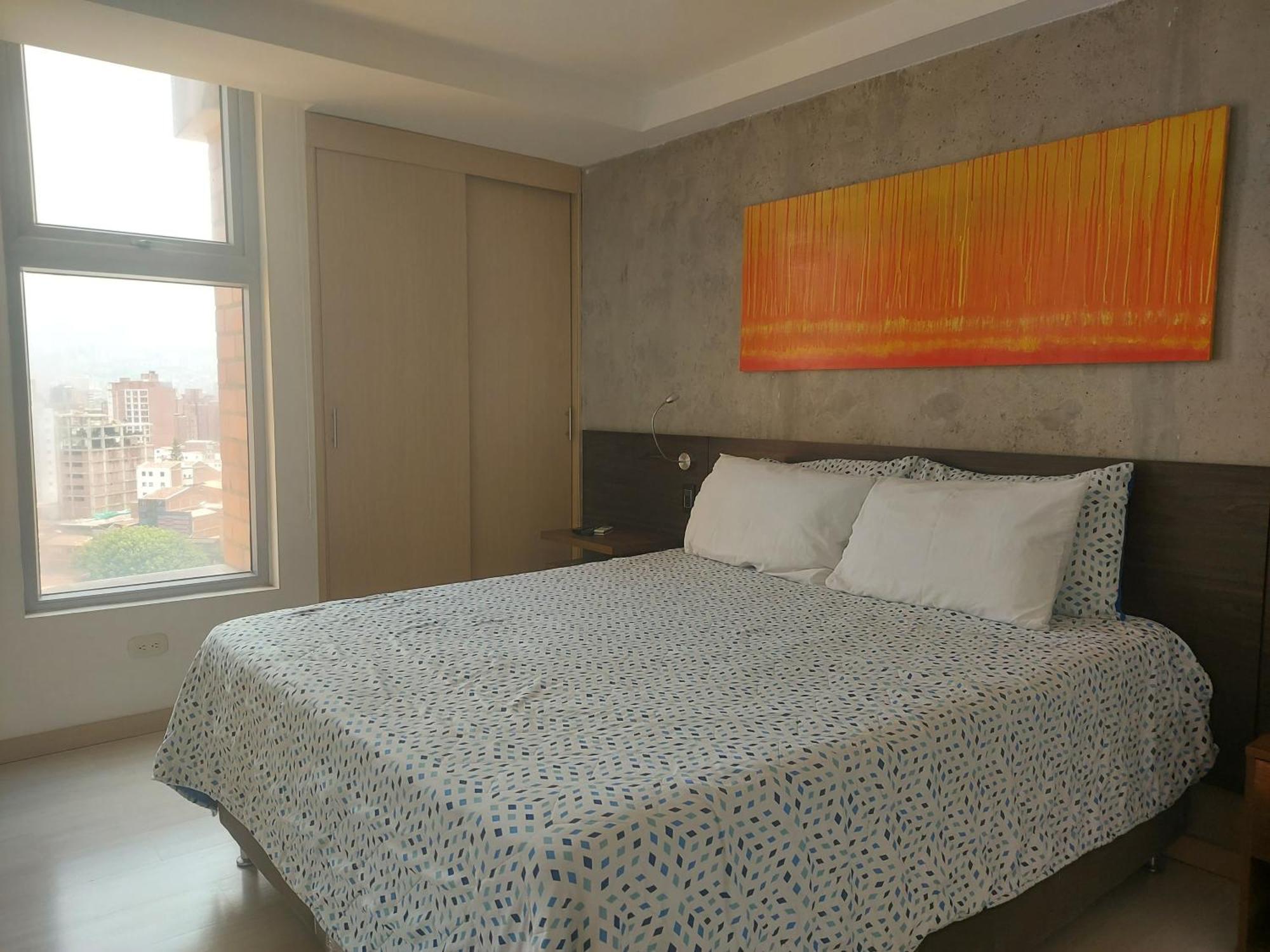 Apartasuites Av Меделин Екстериор снимка