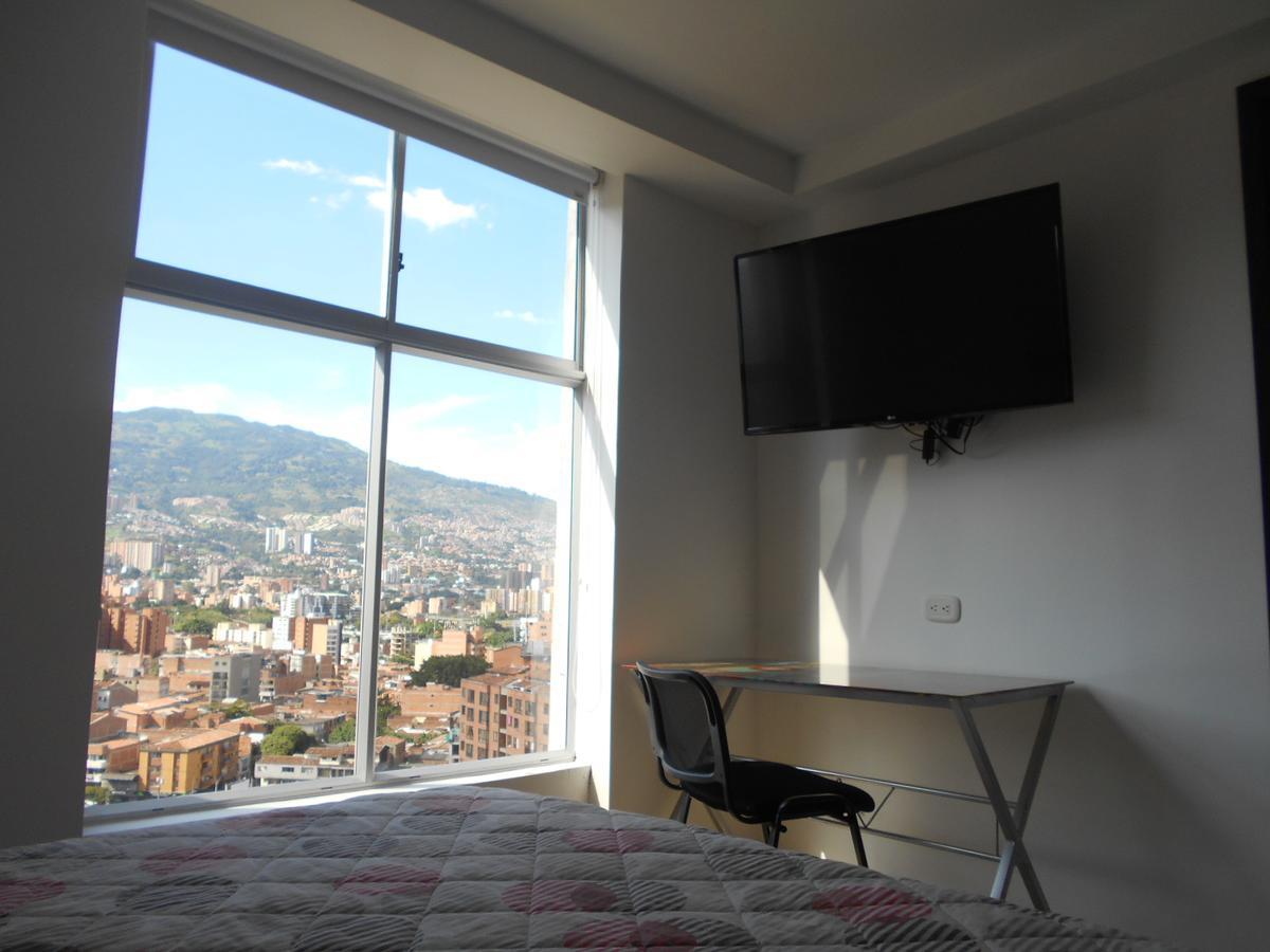 Apartasuites Av Меделин Екстериор снимка